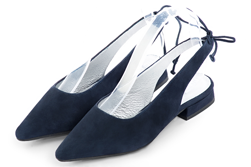 Navy blue women's slingback shoes. Pointed toe. Flat block heels. Front view - Florence KOOIJMAN